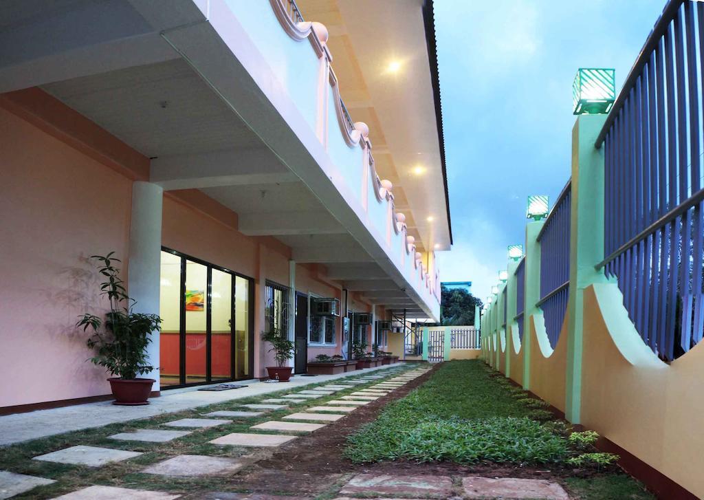 Amerson Pension Place Puerto Princesa Exterior foto