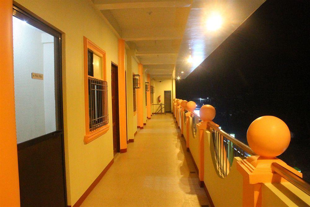 Amerson Pension Place Puerto Princesa Exterior foto