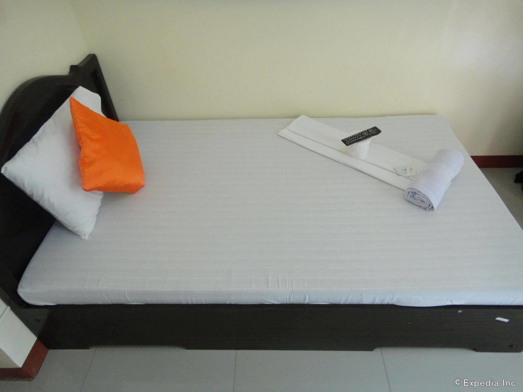 Amerson Pension Place Puerto Princesa Exterior foto
